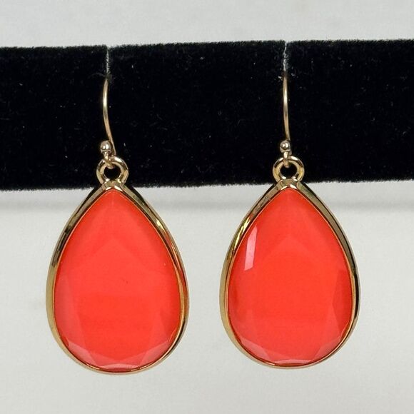 Gold Tone Coral Rhinestone Teardrop Earrings - Picture 1 of 4
